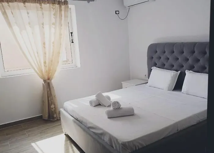 Appartamento Close To With Balcony